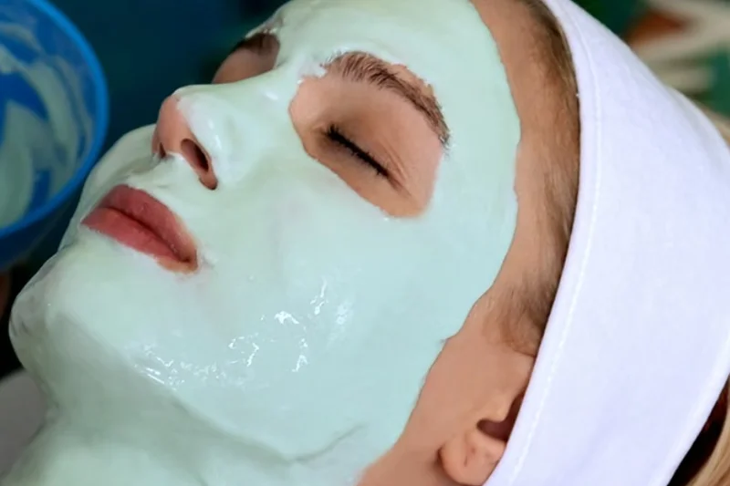 Repechage Seaweed Facial